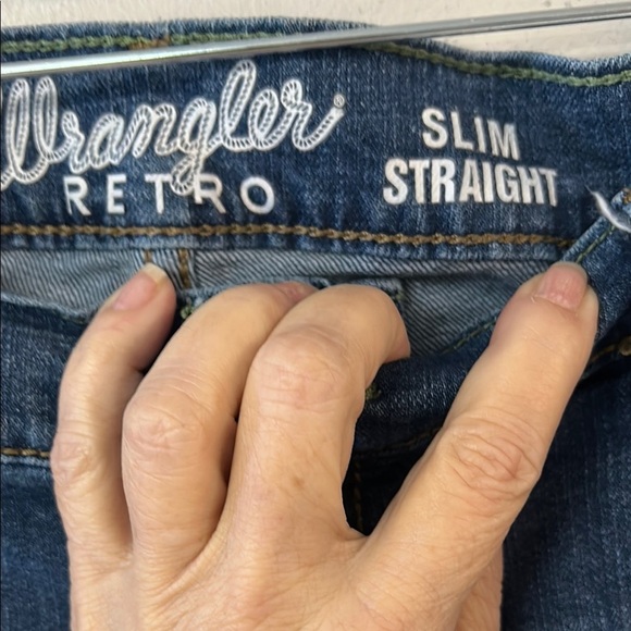 Wrangler Blue Relaxed Jeans Classic Denim - Picture 2 of 5